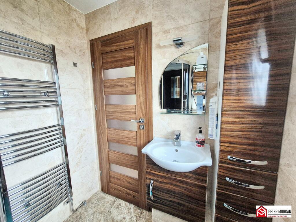 Family Shower Room