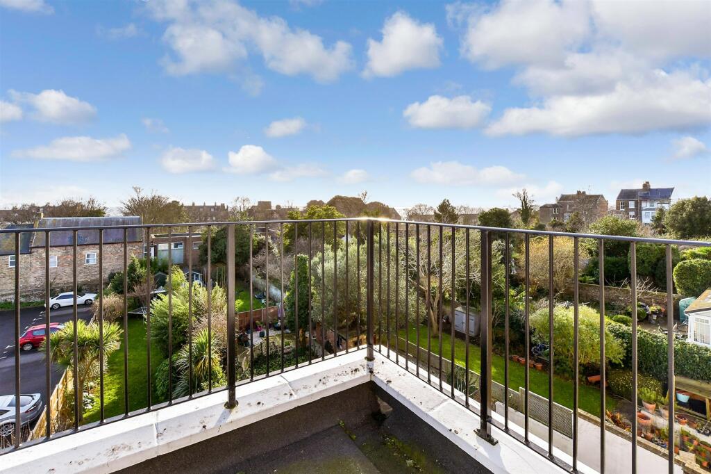 Balcony / Terrace