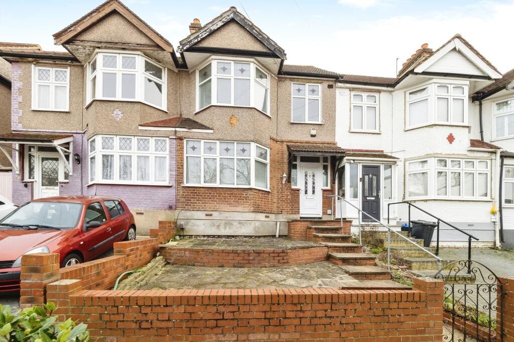 Crownhill Road, Woodford Green, IG8