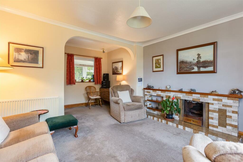 Wydale Low Cottages 1 Sitting Room-3.jpg