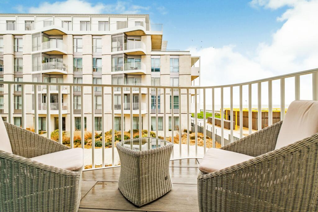 Balcony with seaviews