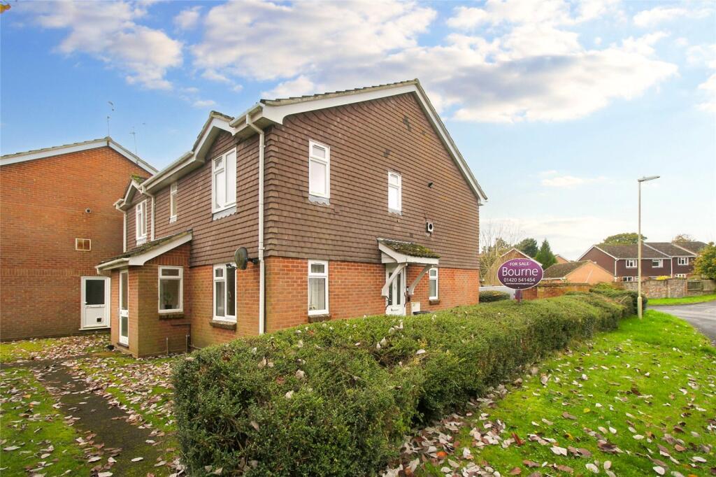 Mimosa Close, Lindford, Bordon, Hampshire, GU35