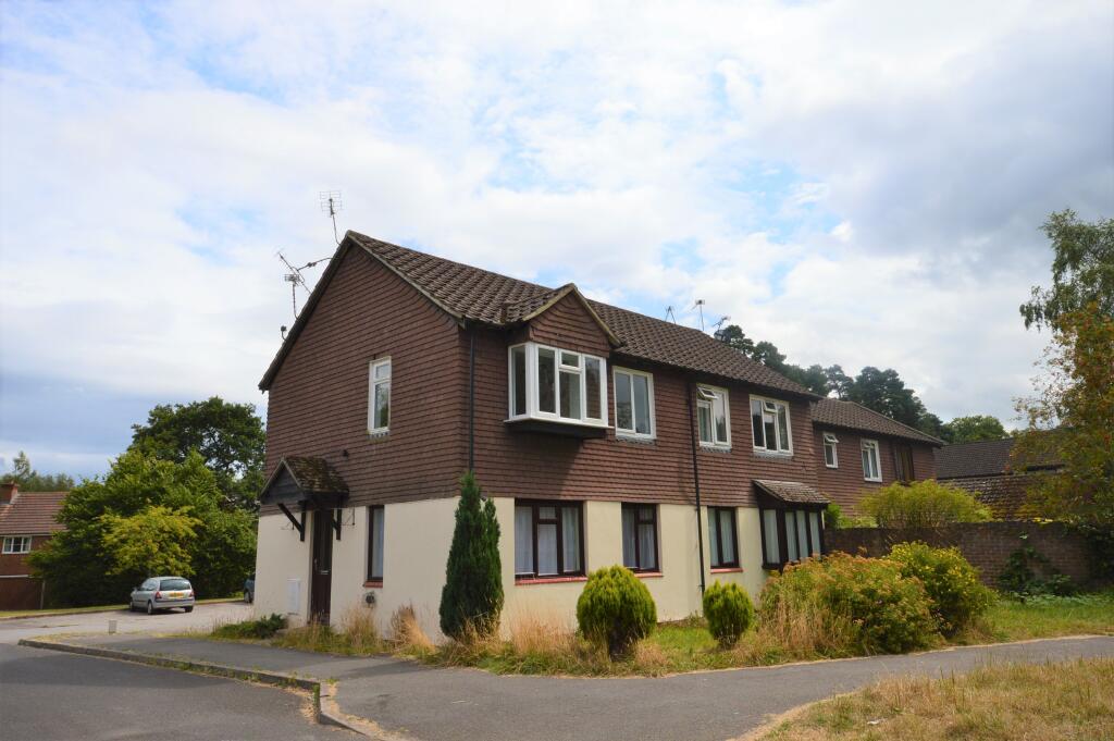 Grafton Close, Whitehill, Bordon, Hampshire, GU35