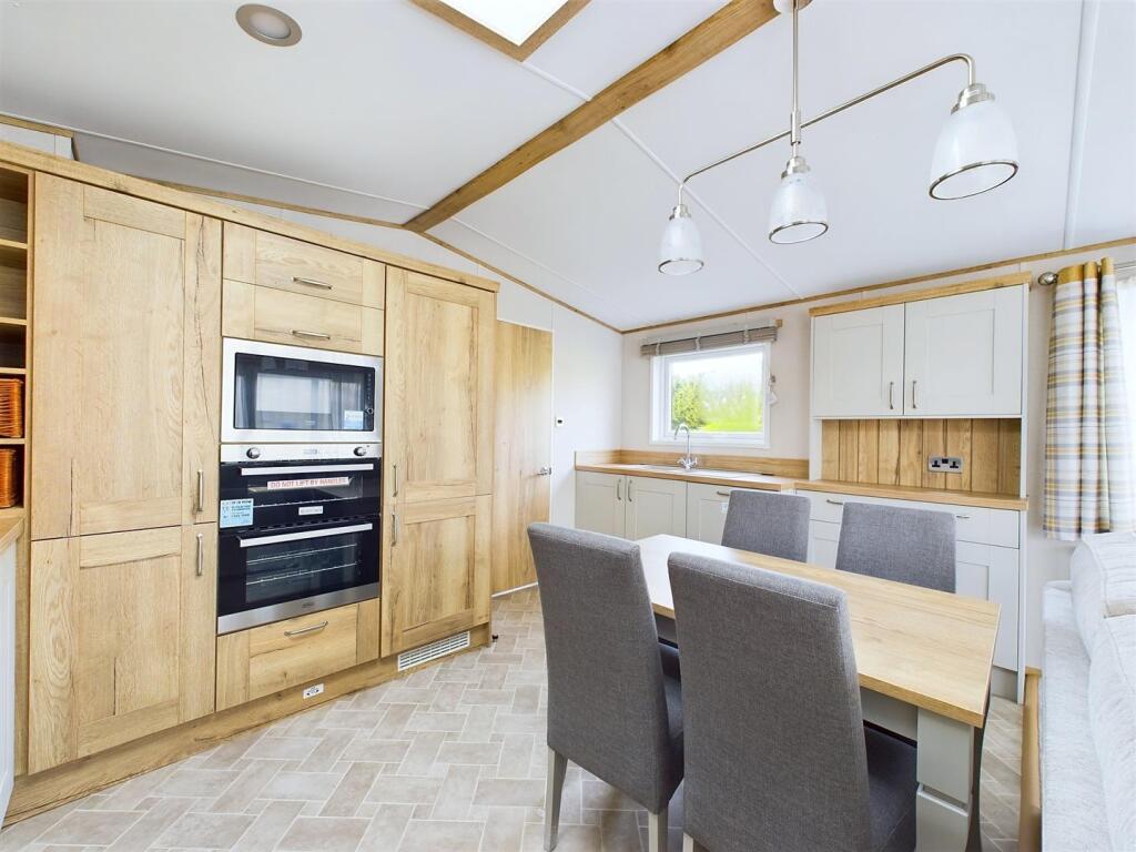 Open Plan Kitchen/Reception Room