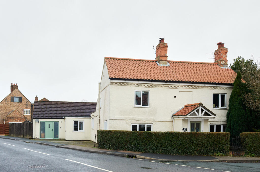 Main Street, Hemingbrough, YO8