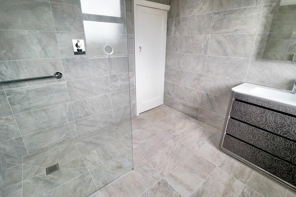 Shower Room/Wet Room