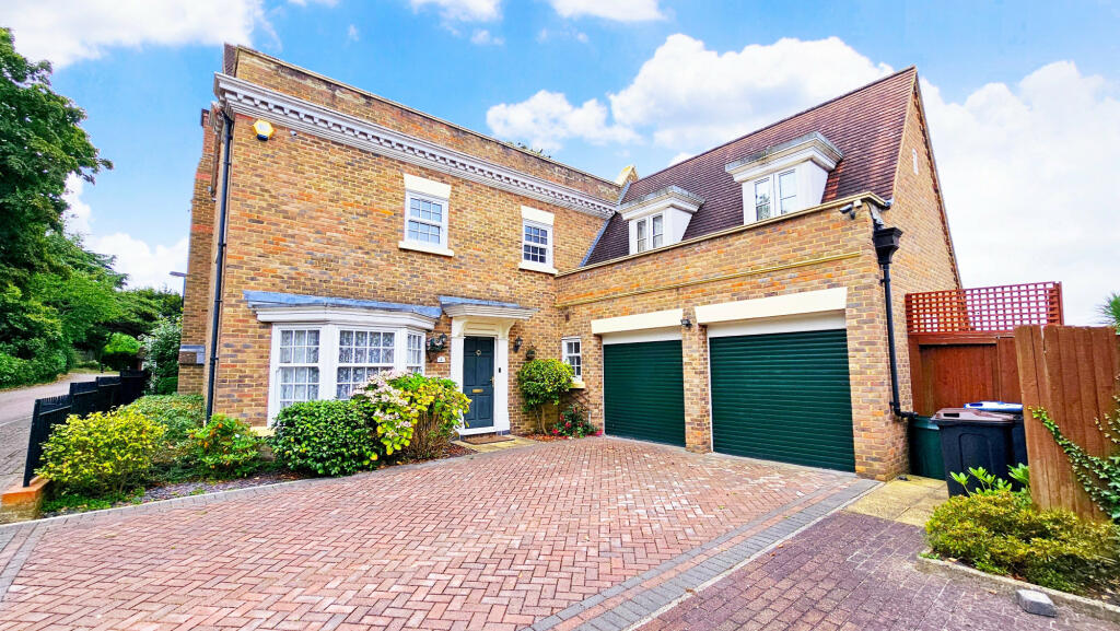 Dickenswood Close, Crystal Palace, SE19