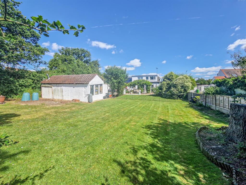 Canewdon View Road, Rochford