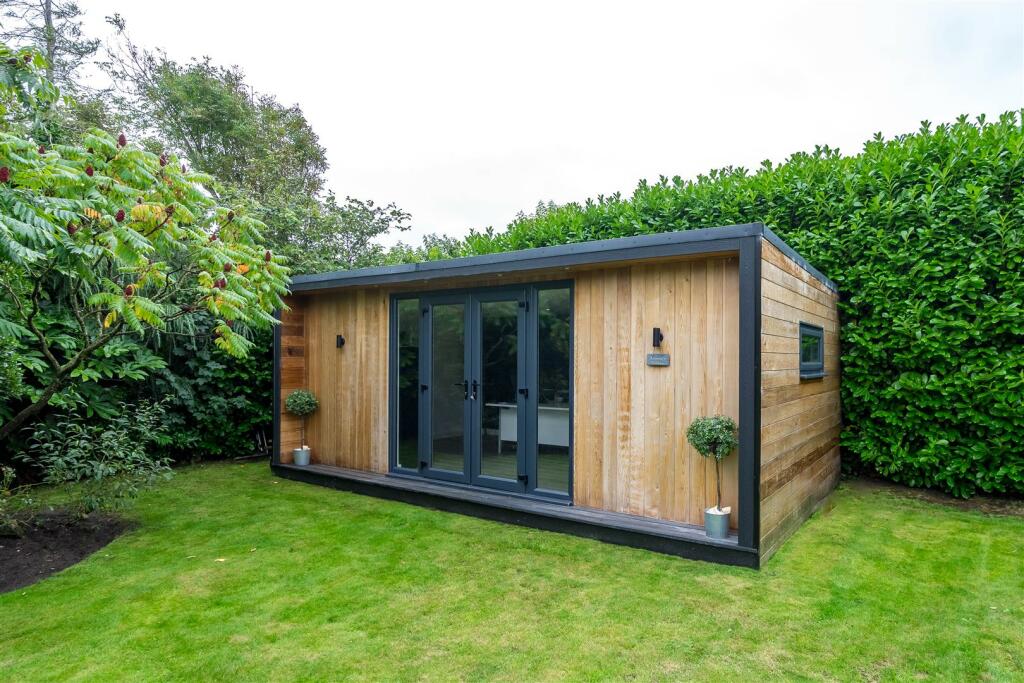 Home Office/Summer House