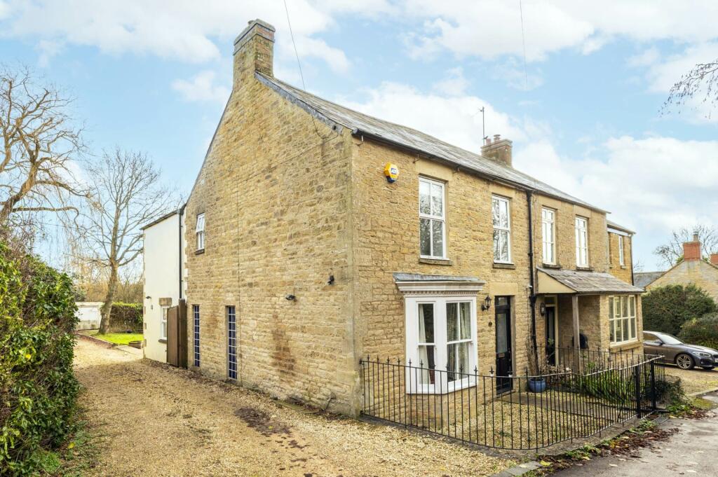 Toy Lane, Chipping Norton