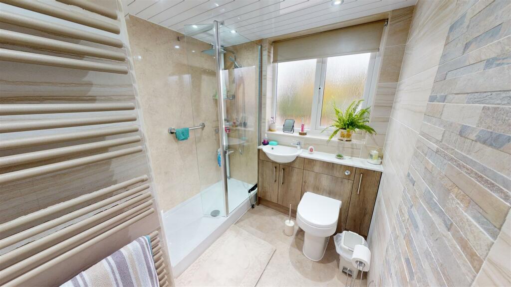 Beech Gardens Bathroom