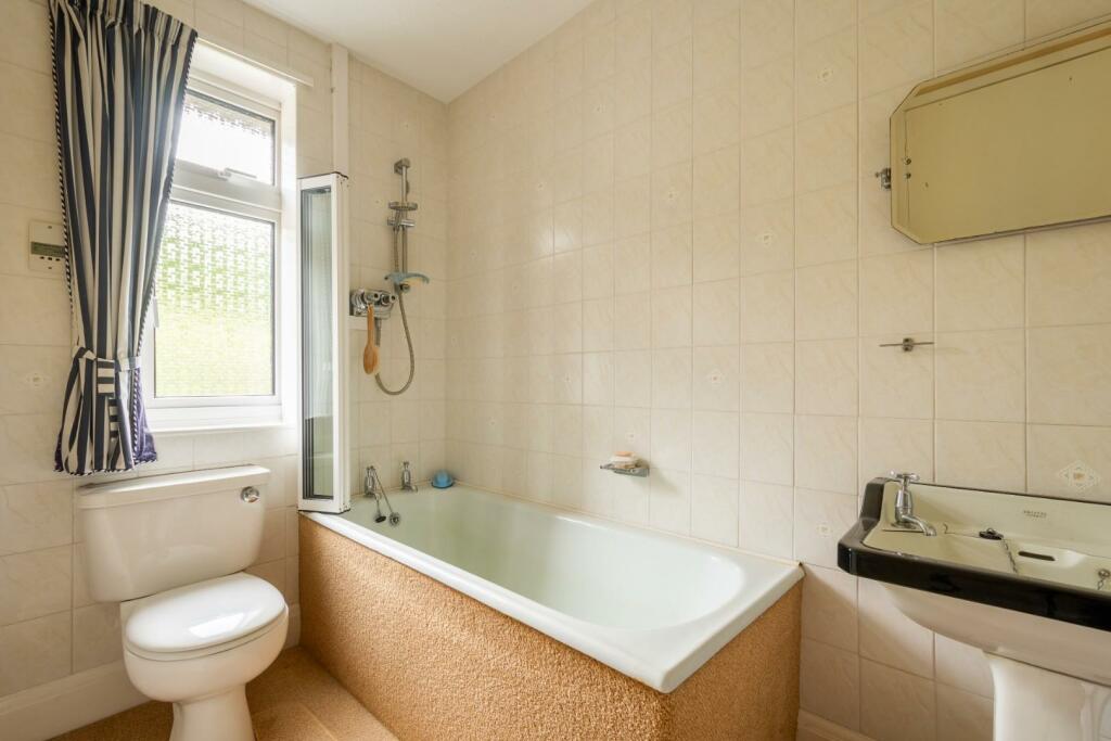 211 Bailbrook Lane Bath BA1 7AB-22.jpg