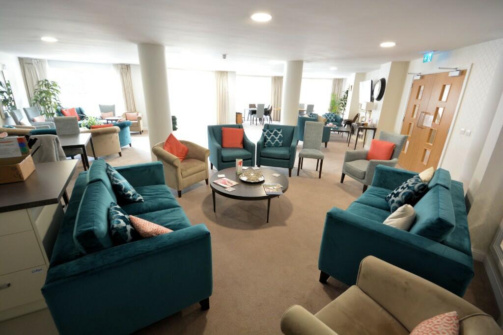 RESIDENTS LOUNGE