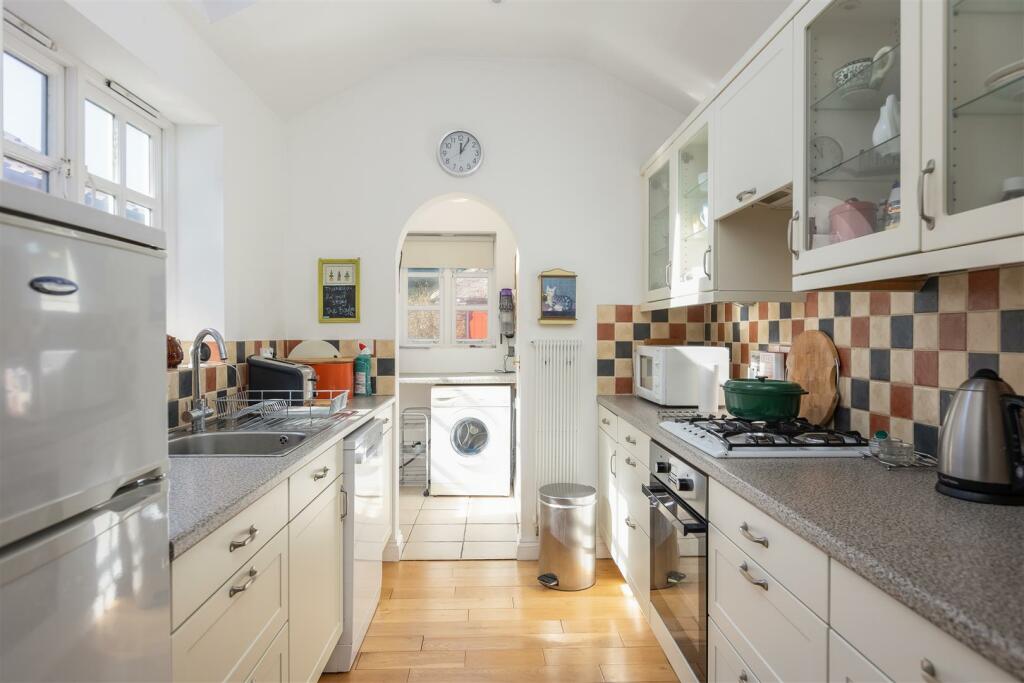 Swallowhurst Kitchen-1.jpg