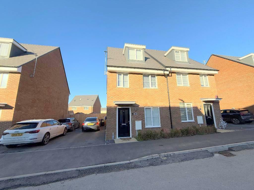 Lynchets Road, Old Bedford Area, Luton, Bedfordshire, LU2 7HS