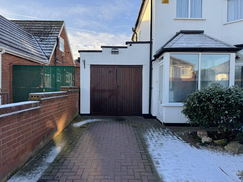 Lean-to Garage