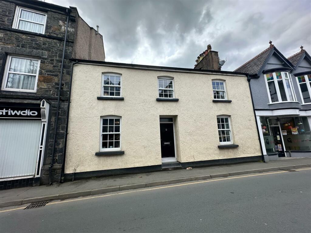 Station Road, Llanrwst