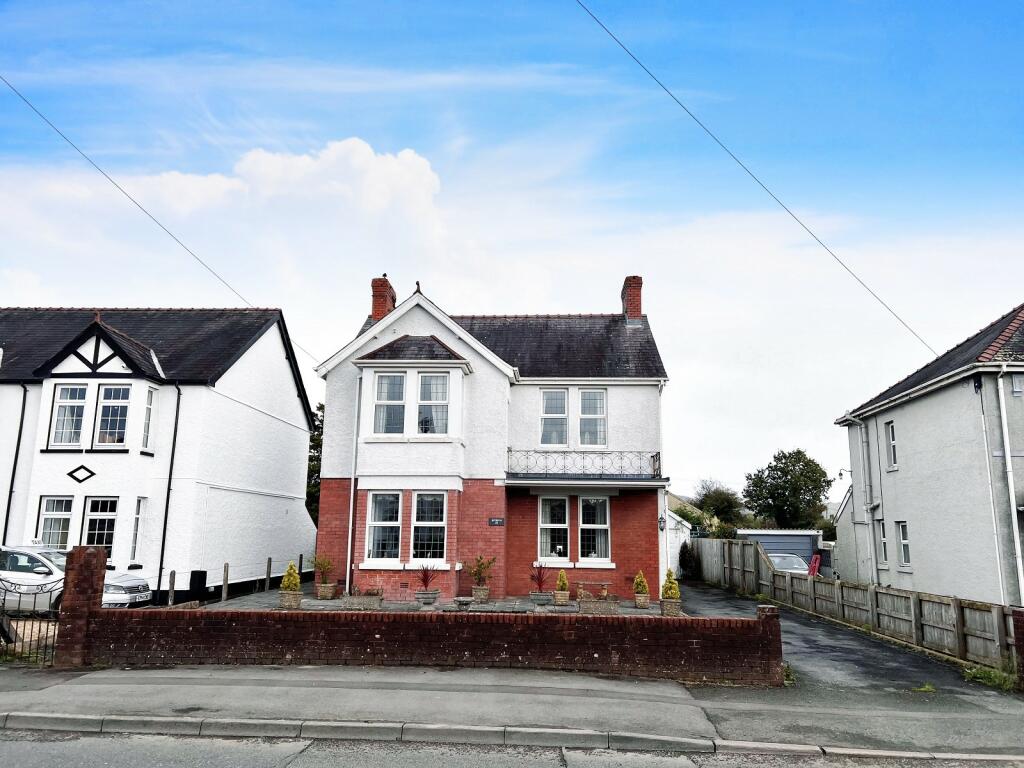 Towy Avenue, Llandovery, Carmarthenshire.