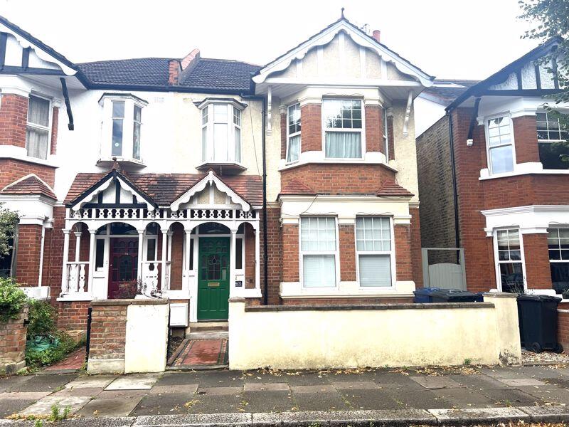 KINGSDOWN AVENUE  W13 £2250 pcm  £519 pw UNFURNISHED