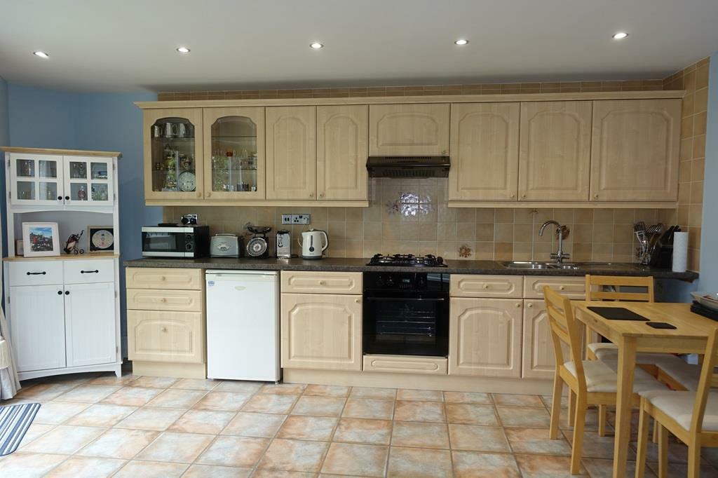 Kitchen Dining Area