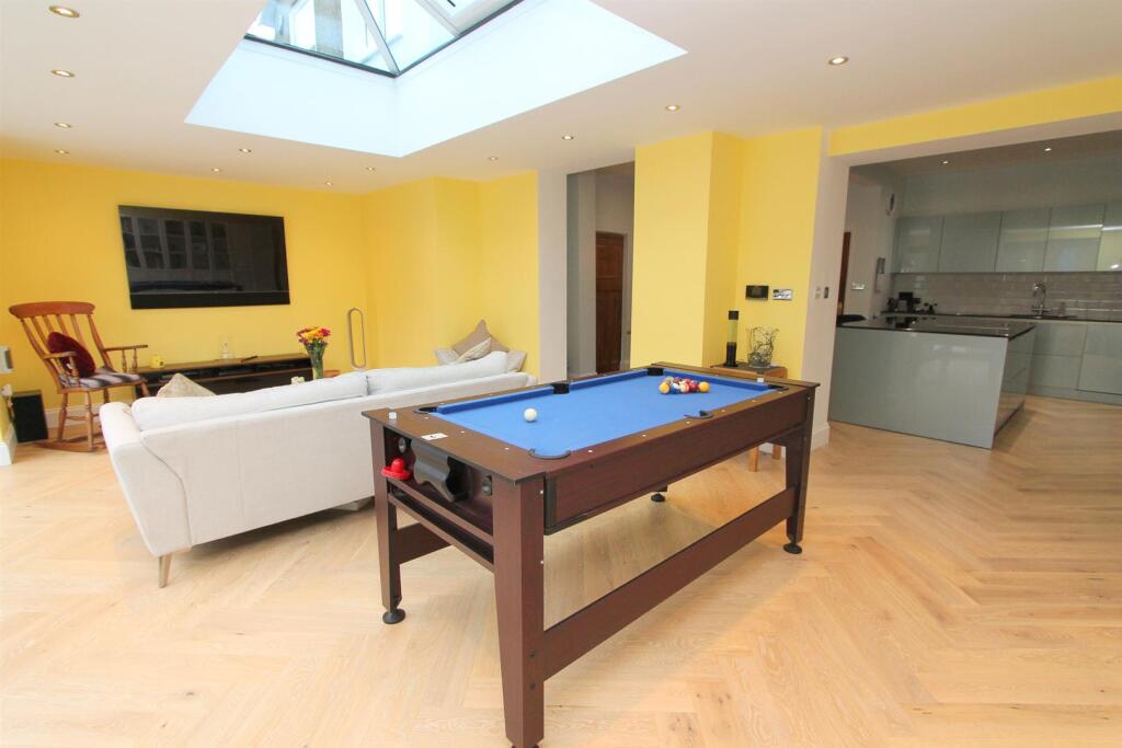 games room b.jpg