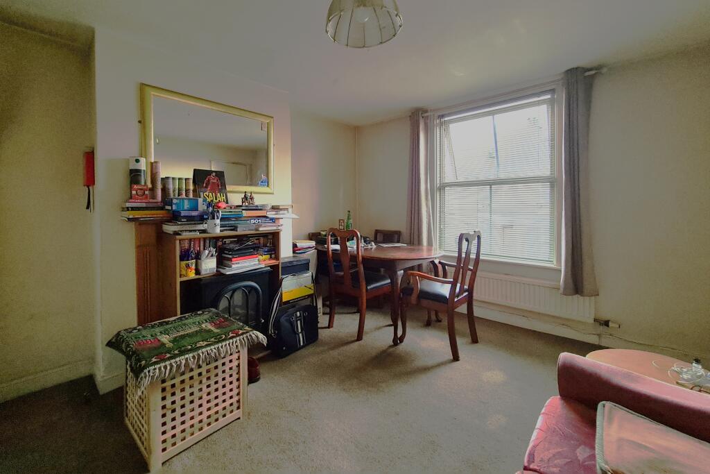 Sitting Room Area - Middle Floor Flat