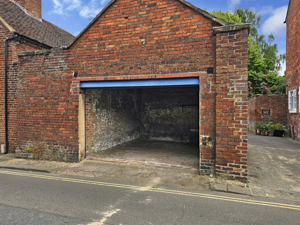 Double Garage