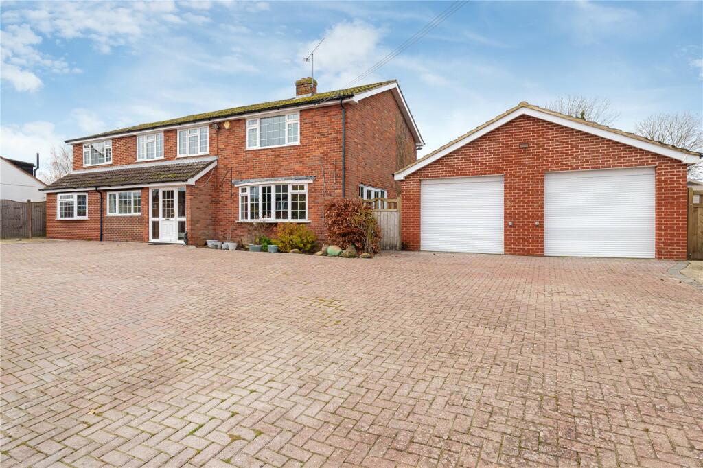 Basingstoke Road, Riseley, Reading, Berkshire, RG7