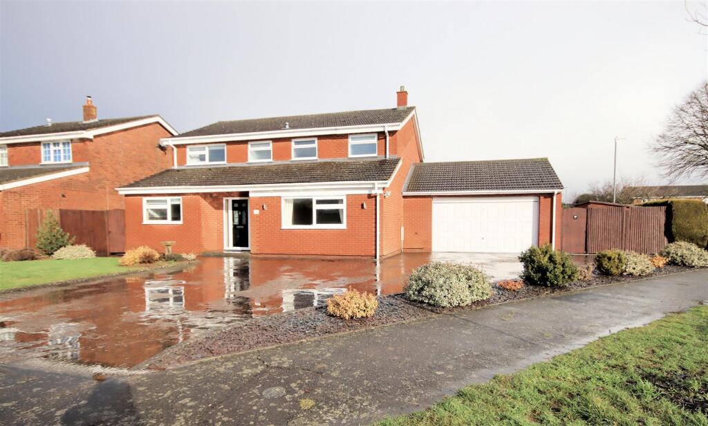 Byfield Close, Toddington, Dunstable