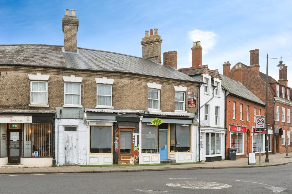 High Street, Biggleswade, SG18