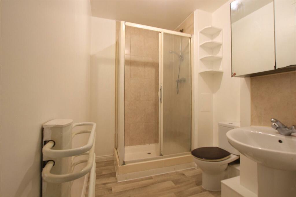 Ensuite