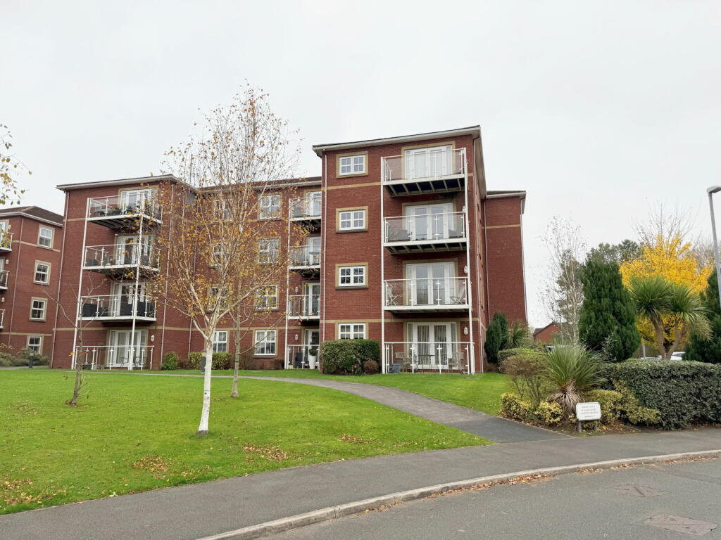 Hampton Court, Aughton Park Drive, L39 5RJ