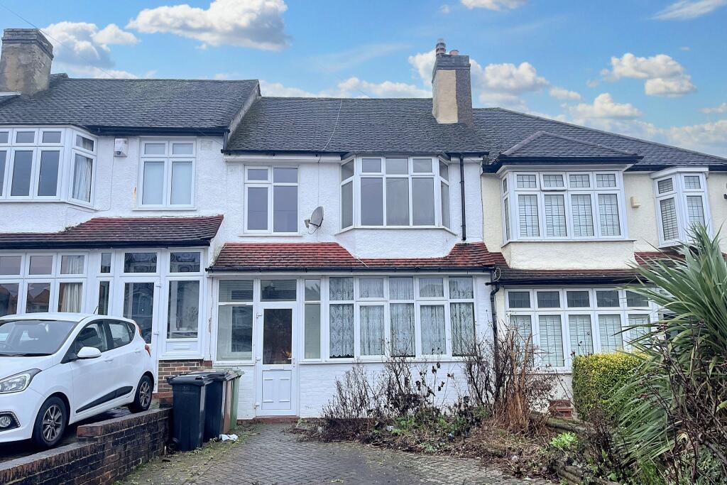 56 Ardrossan Gardens, Worcester Park, Surrey, KT4 7AX