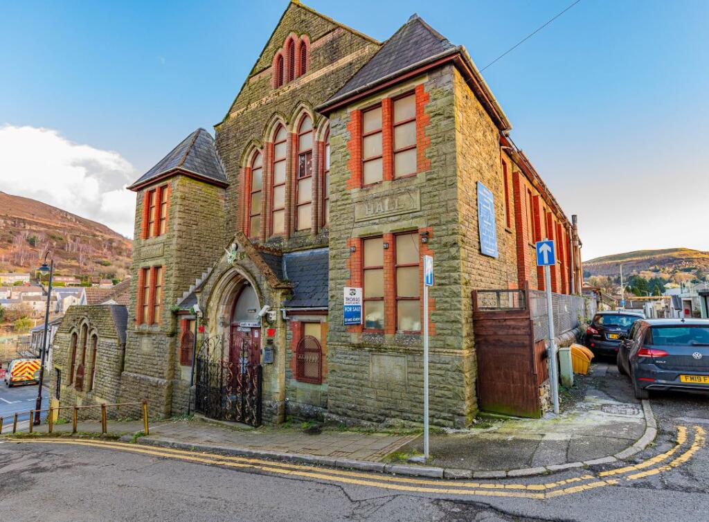 Trinity Chapel, Trinity Road, Tonypandy, Mid Glamorgan, CF40 1DQ