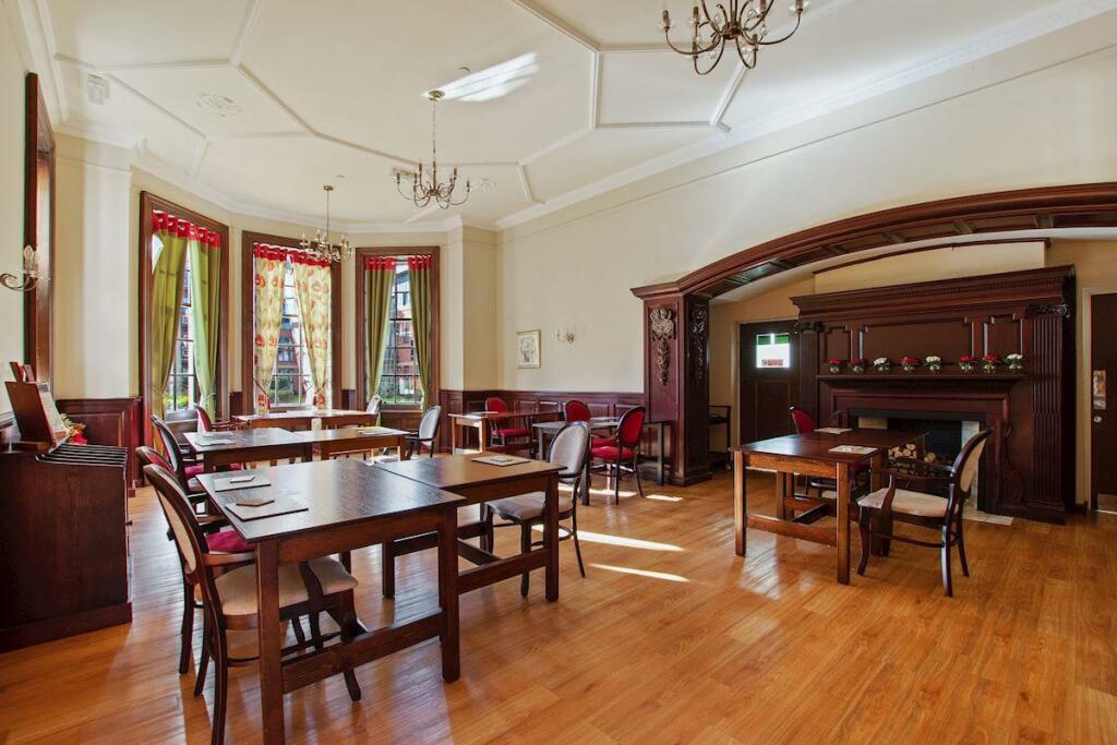 Kenton Lodge- Dining room.jpg