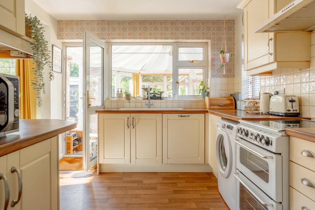 Kitchen-dining room