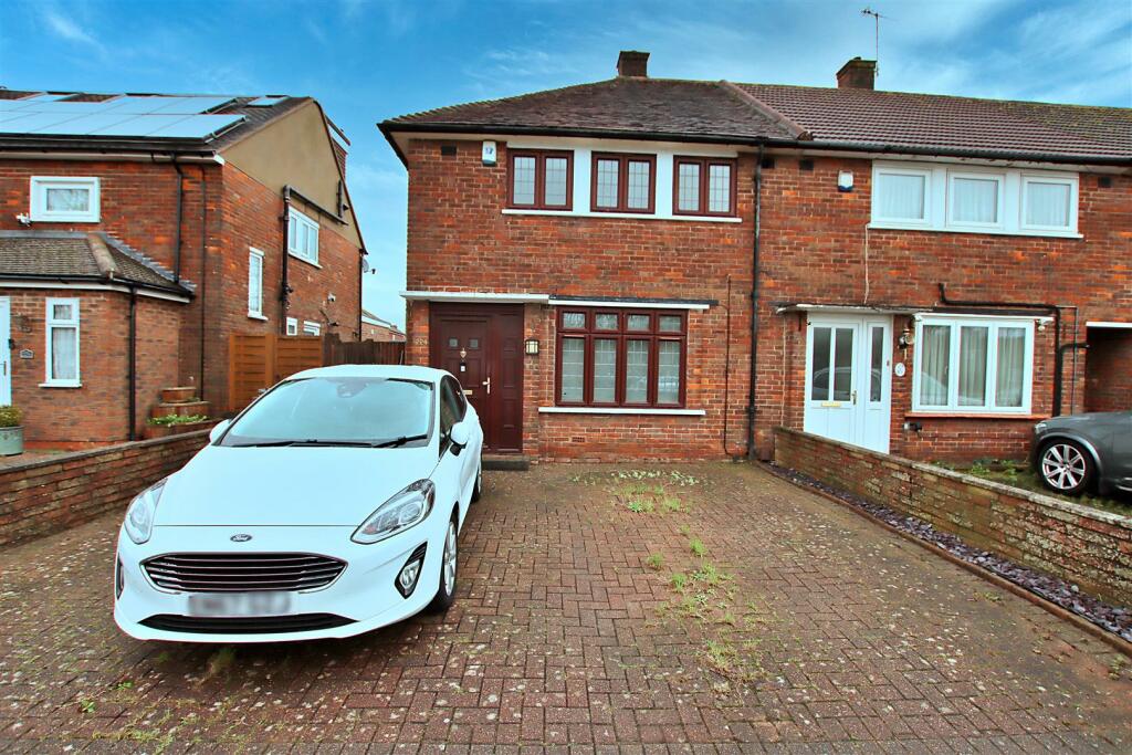 Theobald Street, Borehamwood