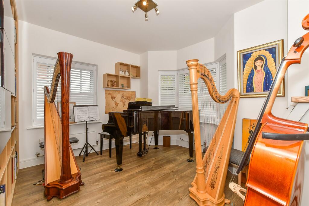 Dining/ Music Room