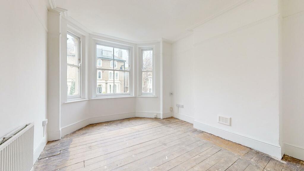 Flat 3, 28 Cathcart Hill, Tufnell Park, London, N19 5QN