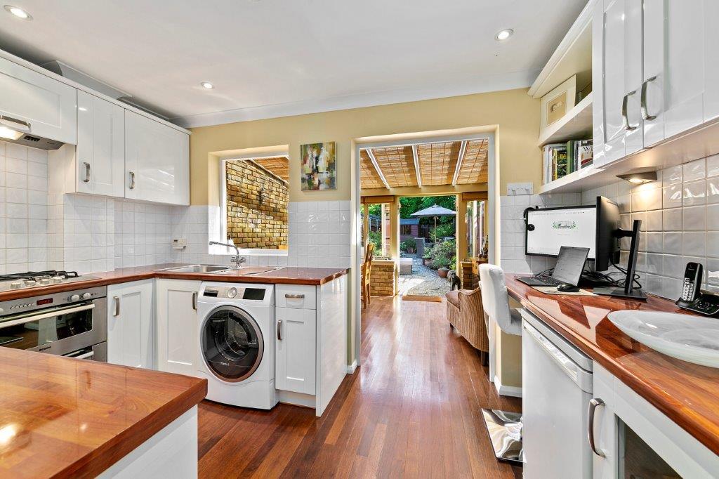 Gresham Road-kitchen looking onto garden .jpg