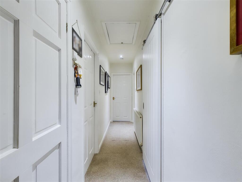 REAR HALLWAY