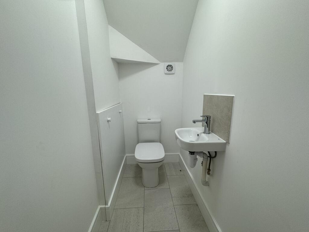 Cloakroom WC