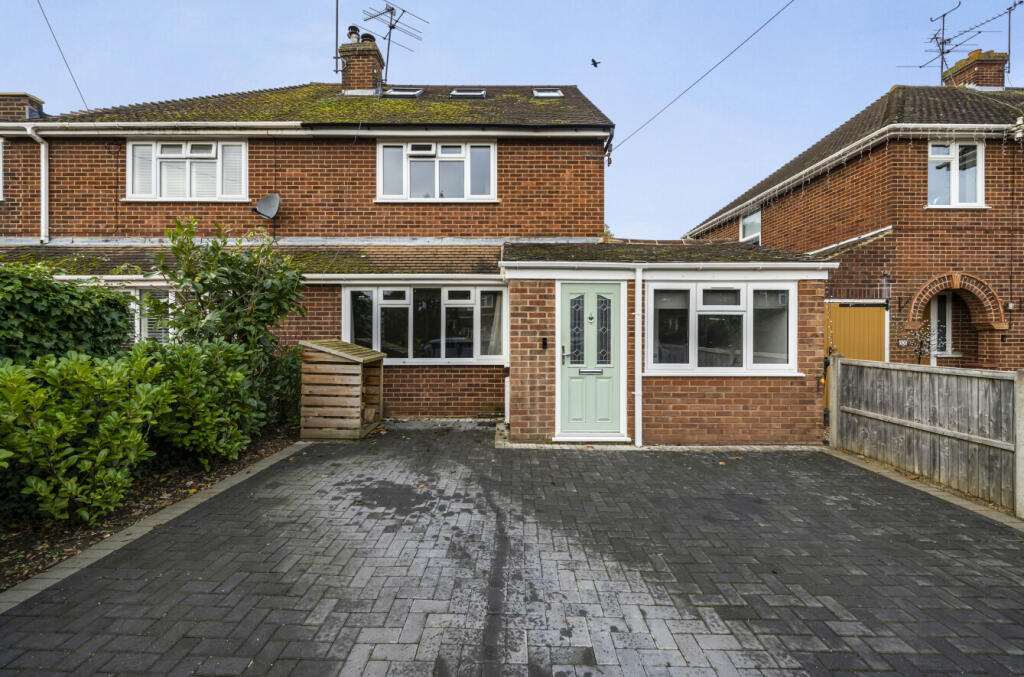 Wyndham Crescent, Woodley, Reading