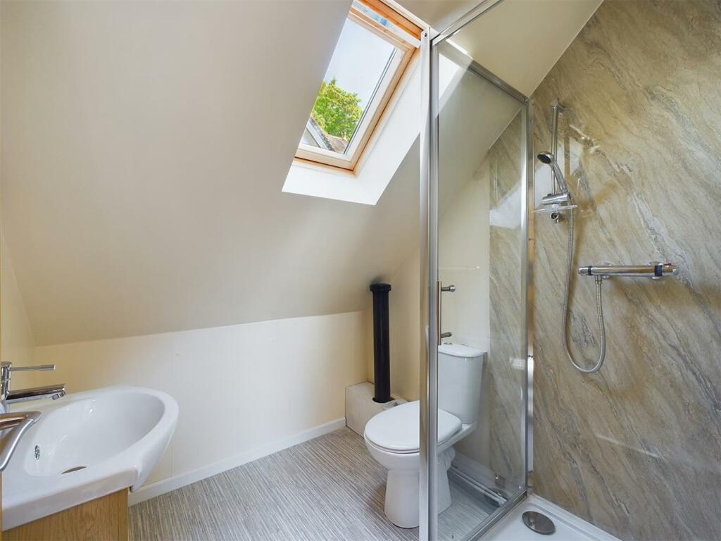 Family Shower Room