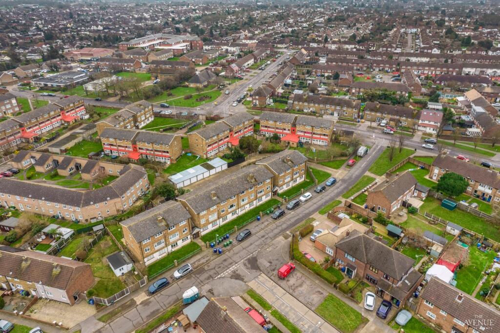 Chafford Way, Stifford Clays