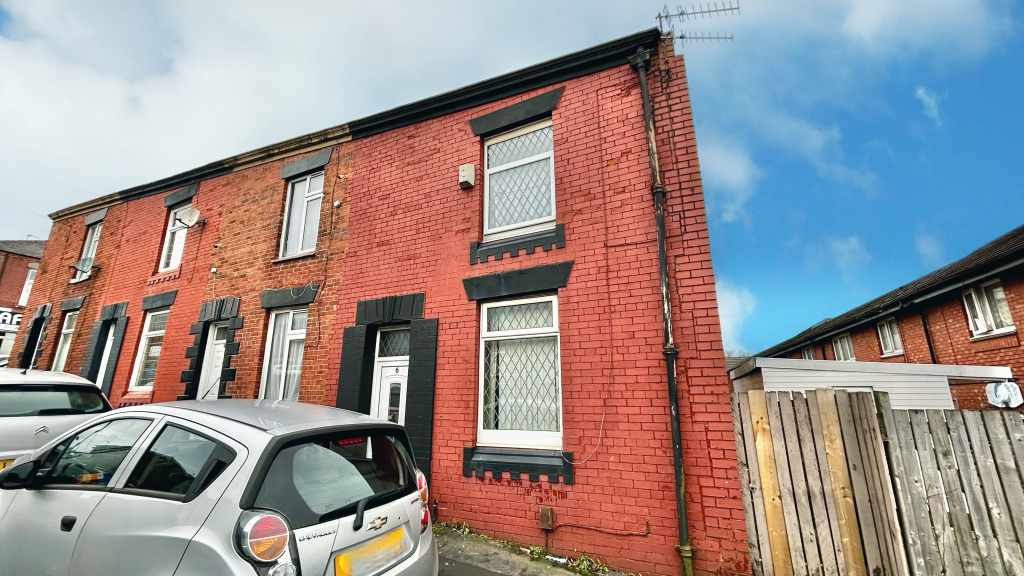 Wellington Road, Oldham, OL8