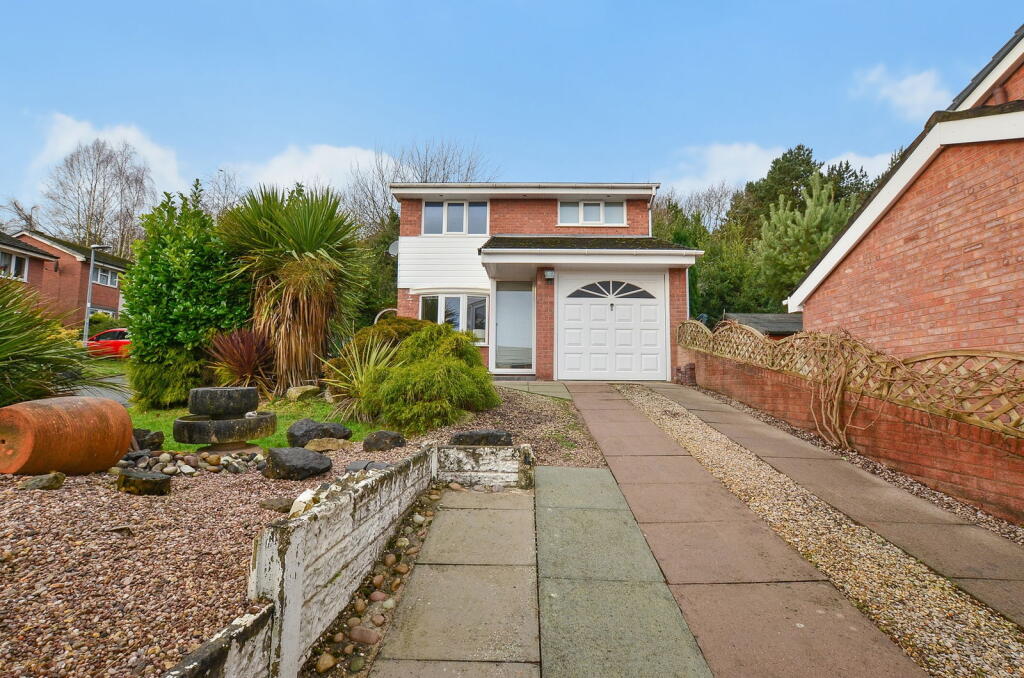 Farnhill Close, Windmill Hill, Runcorn, WA7 6PW