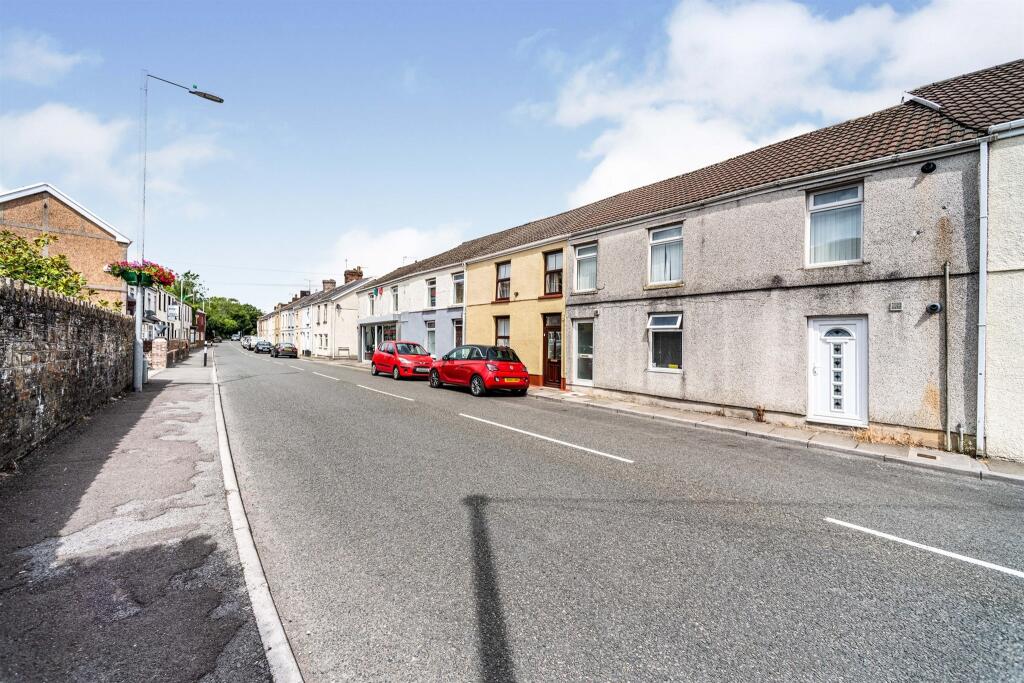 Bridgend Road, Aberkenfig, Bridgend