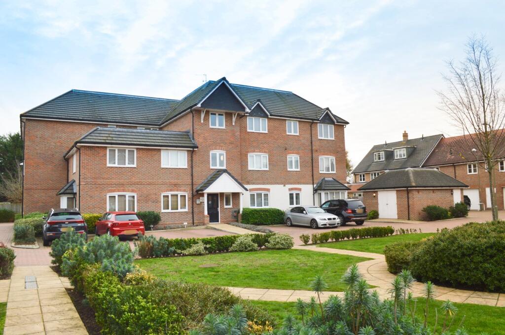 Scholars Place, Walton-on-Thames, KT12