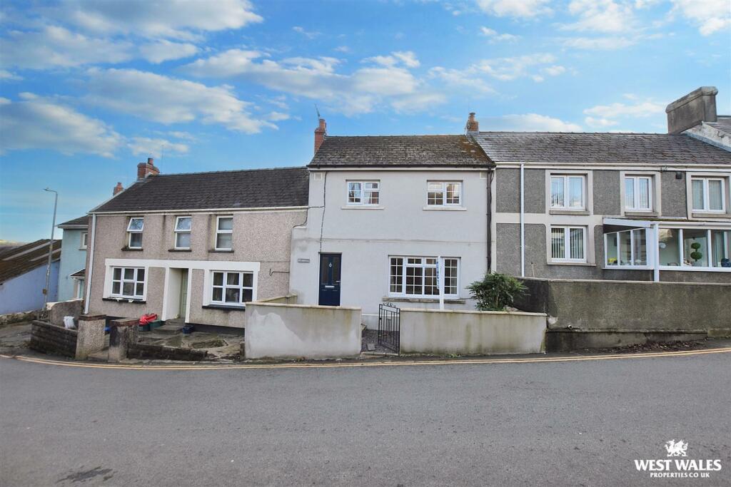 Main Street, Llangwm